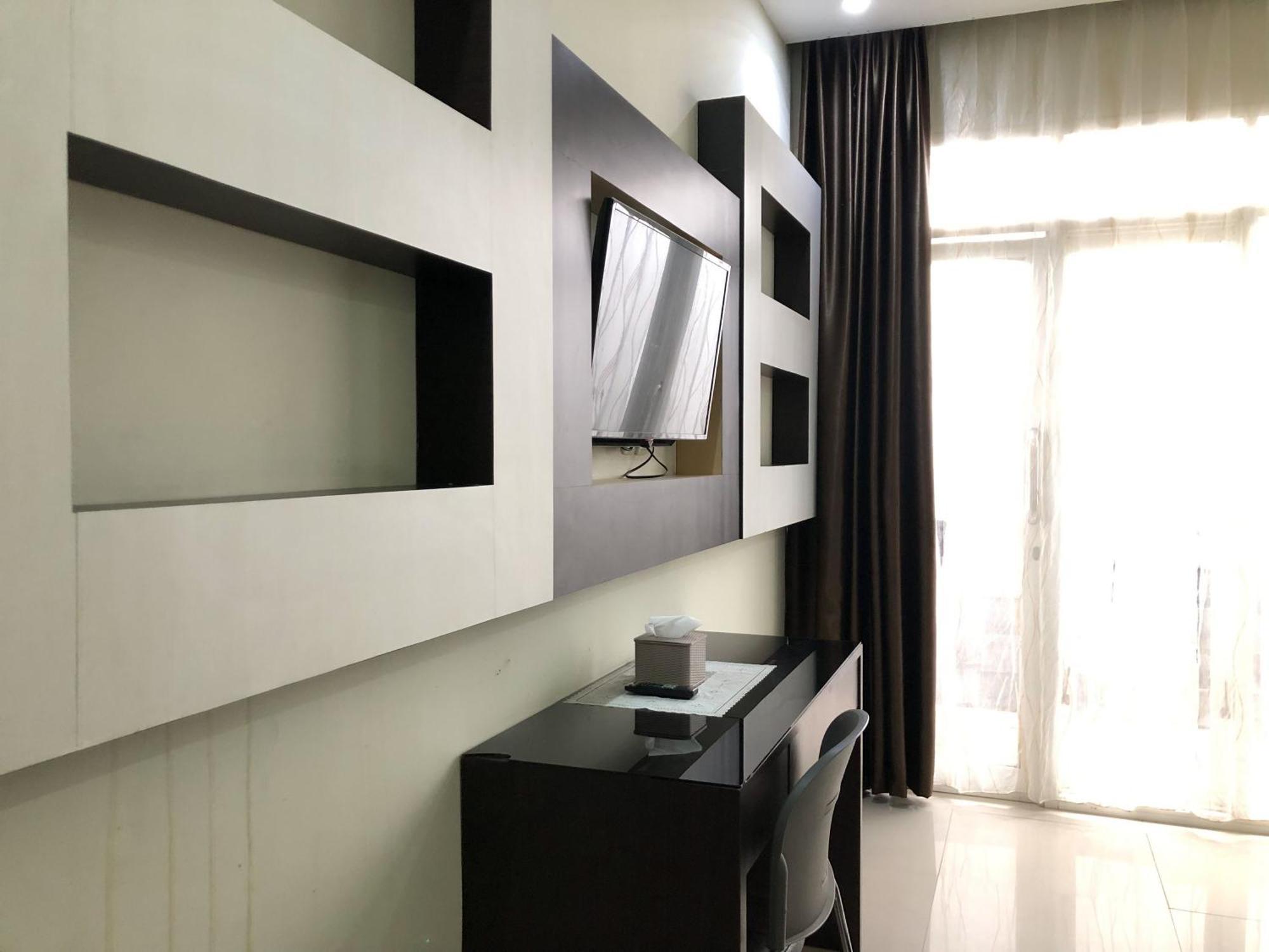Reddooz Plus At Ininnawa Homestay Syariah Palu Exteriér fotografie